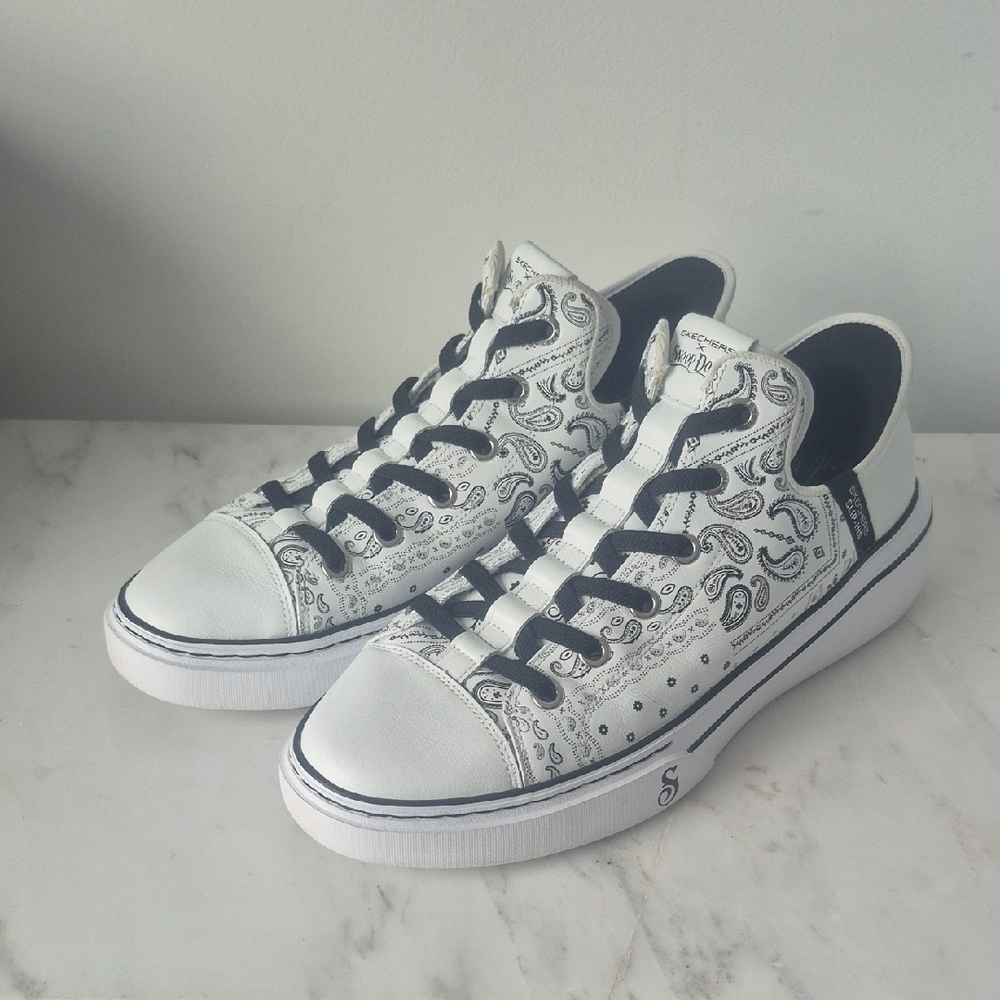 Skechers & Snoop Dogg White and Black Paisley Sneakers. Size 11